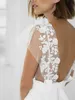 Plaża Krótka suknia ślubna Proste Mini Suknie Ślubne Sexy Backless Eleganckie Boho Satin Bride Suknia Koronkowe Aplikacje Biały Przeglądaj przez Top Rates De Mariée Nowoczesny AL9401