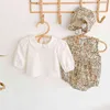 0-3 Years Old Spring Baby Girl Flower Sleeveless Cotton Bodysuit Hat + Base Clothes Three-piece Suit 210417