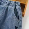 Jeans Frühling und Herbst Kinder Mädchen Koreanische Casual Herz Stickerei Grau Blau Gerade Hosen 110-160 Kinder Denim 2021