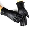 Guantes de cuero para mujer más terciopelo otoño e invierno cálido precio directo negro corto al aire libre montar guantes de piel de oveja H1022