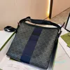 Luxurys Designeres Taschen Herrentasche Umhängetaschen Handtasche Berühmte Marke Hohe Qualität Speziell für Männer entwickelt Zwei Größen zur Auswahl3236