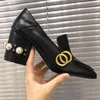 Klassieke geklede schoenen Designer schoenen leer klinknagel Dikke hak hoge hakken 100% koeienhuid Metal Button dames Parel bootschoen met hoge hakken Grote maat 35-41-42 us4-us11 Met doos