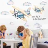 Fliege in den Himmel Wandaufkleber für Kinderzimmer Schlafzimmer Umweltfreundliche Vinyl Wandtattoos Cartoon Flugzeug Wandmausleiste Home Decoration 211112