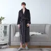 Flannel Par Robes Kimono Hombre Varm Tjock Vinter Lång Sleepwear Men Badrock V-Neck Hemkläder Casual Oversized 210524