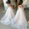 花の女の子のドレスの結婚式手作りの花弓サッシの赤ちゃん子供の誕生日パーティーガウンの最初の聖体拝領ドレス