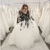 Klassische schwarze Elfenbein-Brautkleider in Übergröße, Brautkleider mit langen Ärmeln, V-Ausschnitt, Blumenapplikation, Schnürung, für Damen, individuelle formelle Party