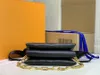 ファッション女性ショルダーバッグ三層クロスボディハンドバッグ革枕チェーンバッグポシェットメッセンジャー Coussin 小型スティックセパレータークラッチ財布財布