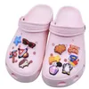 100pcs set pvc yumuşak kauçuk ayakkabı takılar karikatür renkli ayakkabılar dekorasyon hayvan friut plaj malzemeleri Croc hediyesi için ayakkabı aksesuarları197w