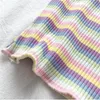 Женщины Rainbow F-рубашка O-образным вырезом вязание полоски хлопчатобумажного крепкого резьбы Подол топ Летние женские тонкие с короткими рукавами TEE210421