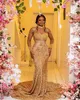 2021 Plus Size Arabski ASO EBI Gold Luksusowy Mermaid Prom Dresses Sheer Neck Zroszony Cekinowy Wieczór Formalna Partia Druga Recepcja Suknia Sukienka ZJ46