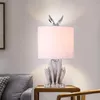 lámpara de mesa de conejo
