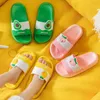 2-7Y Summer Shoes Barn Tofflor för tjejer Söt frukter Slides Hem Utomhus Strand Barn Tofflor Flat Soft Sole 210713