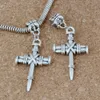 50 stks / partij Antiqued Silver Alloy Nail Cross Charm Hangers voor Sieraden Maken Armband DIY-accessoires 20x47mm A-210A