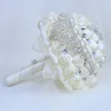 Decoratieve bloemenkransen Wifelai-A De nieuwste Europese stijl Bruidsboeket Handgemaakte lint Rhinestone Light Gold Rose Wedding Supplies