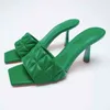 Slippers حجم كبير الصيف الجديد مبطن نساء عالي الكعب الصنادل Ladeis Pink Green Heels Shoes 1121