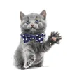 猫の襟はペンダントと小さなベルのペットカラーアクセサリーを持つ綿の五芒星の輪を導く
