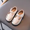 Kids Shoes 2021 Spring Autumn Girls T Strap Hollow Outs Boys Breathable Leather For Children Baby Black 1-7y X0703