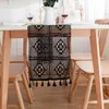 Corredor de mesa de mesa de mesa retro mão-crochê corredores de mesa oco com borlas de mesa de jantar tampa de mesa de casamento toalha de mesa