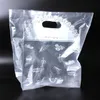 100pcs/embalagem saco de plástico portátil Design de renda branca Pão biscoitos de bolo de bolsas de embalagem de embalagens Stand Up Saco com Handle 201015