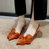 여성을위한 샌들 그린 2022 숙녀 우아한 활 새끼 고양이 발 뒤꿈치 디자이너 지적 발가락 결혼식 신발 여성 신발 Zapato De TaconSandals
