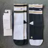 Damen Lu Lange Socken mit Etiketten Mode Yoga Sport Medien Corta Hohe Socken Regenbogenfarben 2 Paar