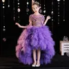 紫色のふくらんでいる女の子のドレス3Dフラワーvネックロングトレインキッズティーンページェントガウンスパンコール誕生日パーティードレスウェディングクックテイルガウン403