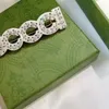 Модные волосы зажимы Barrettes Ladies Jewelry Простые личные буквы дизайнерские шпильки с коробкой 2022