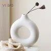 VILEAD Nordic Donuts Ceramic Vase Round Hollow Plant Pot Home Decor Dried Flower Art Desk Office Living Room Desktop Decoration 220423