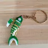 10pcsリアルなスイングエナメルかわいい4.5cmの女性用魚のキーチェーン子供ギフトkeyrings kisrings cloisonne goldfishチャームファンシーキーズチェーン