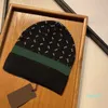 Chapeau de mode hip hop casquette simple en laine fine douce pour femmes et hommes bonnet de créateur d'hiver