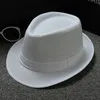 Chapeau de jazz panaméen haut-de-forme coton lin britannique chapeau de soleil pour hommes femmes été Trilby Fedora casquettes Panama Beach Street Cap Stingy Brim décoratif 39 couleur B7939