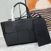 Weaving Tote Handbag Women Bag Genuine Leather Bags Shopping Handbags Embroidered Large Capacity Cowhide Leather Purse High Quality