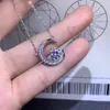 Pendentifs Arrivée 1 rond brillant taille diamant Test passé D couleur Moissanite lune en forme de pendentif collier chaîne pierres précieuses bijoux