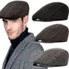 Hommes Chapeaux Vendeur De Journal Automne Hiver Style Occidental Britannique Rayé Bérets Casquettes Laine Chaude Avancé Plat Ivy Cap Vintage Béret pour Hommes J220722