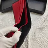 Män plånbokskorthållare Luxury Designer Purse Kvinnor Kreditkort Fabric Style Top Red Leather European Populära väskor Trendiga Slim SH243I