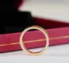 V Gold Quality Punk Band Ring mince Pas de diamant en trois couleurs plaqué pour les femmes Bijoux de fiançailles Cadeau avec un tampon de boîte PS4579