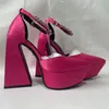 2022 nuevas mujeres Rhinestone Stiletto 14,5 cm sandalias de verano tela de satén de seda moda puntiaguda negro rojo rosa vestido fiesta boda plataforma de moda zapato de mujer