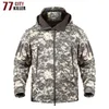 Giacca tattica mimetica da uomo militare pelle di squalo soft shell antivento impermeabile bomber cappotti uomo in pile caldo con cappuccio giacche da combattimento 220816