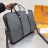 Man PM Voyage Mała teczka Dokumenty Projektant laptopa TOSTES Komputerowe torebki męskie torby biznesowe Porte Designer Torba ręczna M52005246V