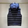 Gilet da uomo di design Francia Cappello con lettere Gilet da donna Distintivo sul petto ricamato Capispalla caldo Giacche invernali Etichette complete