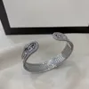Bracelet de créateur de luxe bracelets pour hommes et femmes bracelets de haute qualité style classique ouverture réglable cadeau cadeau pour les rassemblements sociaux