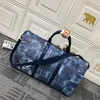 Luxurys Designers Bags 2022 Sacs de voyage 50cm mode coloré grande taille design blanc bleu grille Kalt toile très accrocheur 01