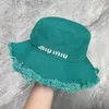 新しい2022 Desingers Bucket Hats Luxurys Wide Brim Hats Solid Color Letter Sunhats Fashion Trend Travel Travel Travel Temperamation7904562