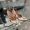 Toppkvalitet Casual Shoes Designer Sandaler Womens High Heel pekade tår Solflower Crystal Buckle Empelled Studded Sandal Summer Fashion Leather Sole