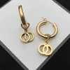 Diseñador de aretes de moda Abeja de lujo y cabeza de león de diamante y signo de letra Pendientes de gama alta para mujer Calidad superior Múltiples opcionales