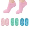 Feuchtigkeitsspendende Gel-Socken. Weiche Spa-Socken zur Reparatur und Erweichung trockener, rissiger Fußhaut. Gel-Futter angereichert mit ätherischen Ölen und Vitaminen