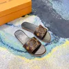 2022 Модные роскошные дизайнерские тапочки Sliders Sliders Женские летние сандалия