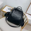 Mochilas estilo mulheres Mulheres cruzam bolsas de ombro de corpo de alta qualidade Moda de moda meninas para crianças bolsas escolares Bolsa de viagem de mochila preto 6817