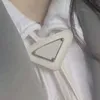 남성 디자이너 넥타이 패턴 편지 Neckwear 3 색 넥타이 모피 단색 넥타이 2207074XQ와 여성을위한 패션 가죽 넥타이 활