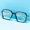 Modne okulary przeciwsłoneczne ramy chłopców dziewczęta niebieskie okulary Junior 5-16 Niestandardowy krótkowzroczny hiperopowy przezroczysty przezroczysty kolor framefashion
